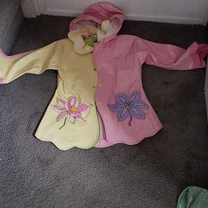 Kidorable Rain Coat Size 5/6
